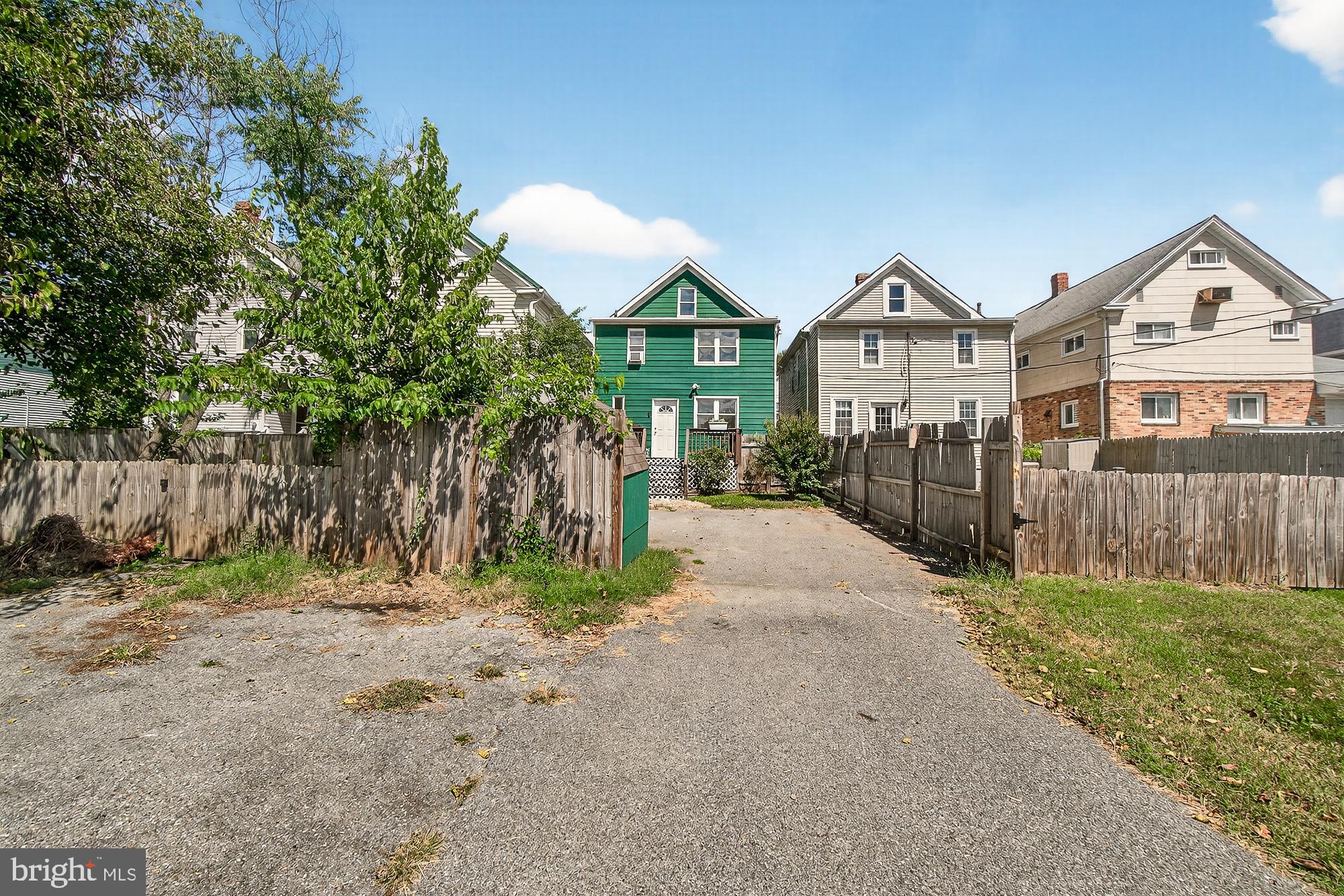 BRUNSWICK - Residential