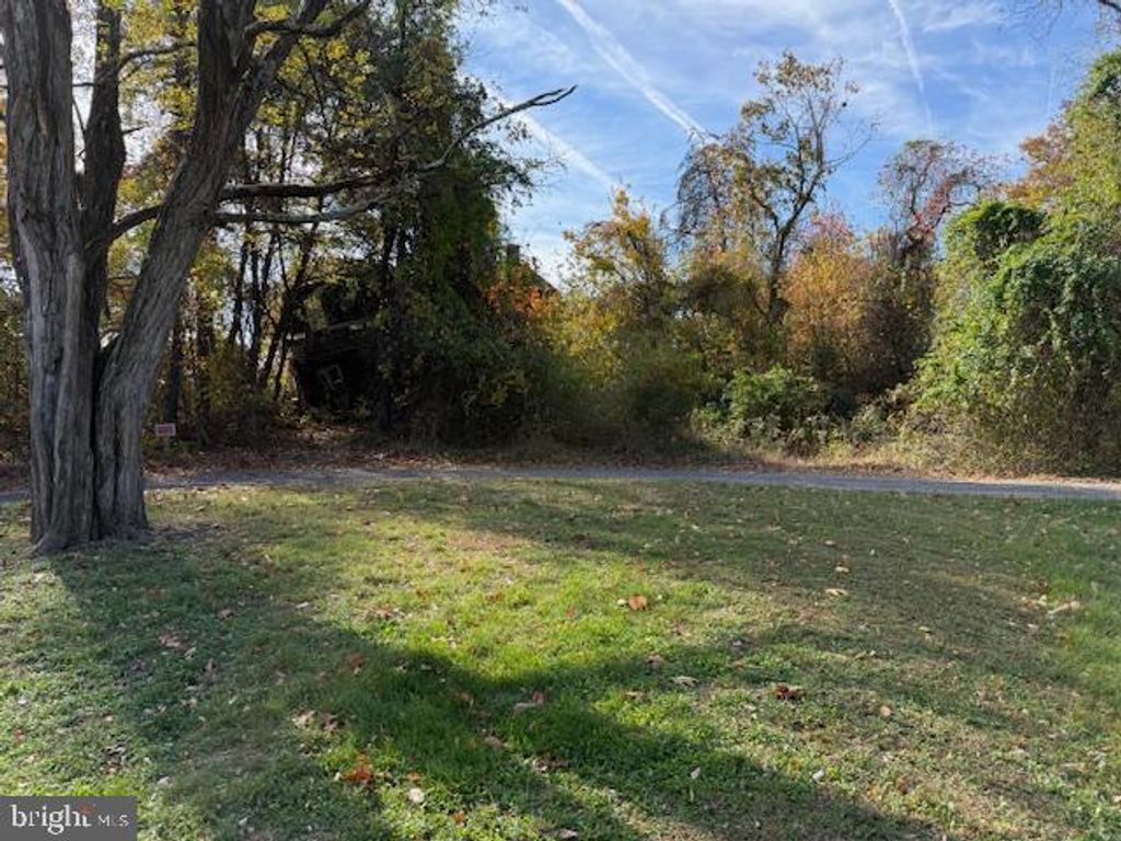 Photo of 1941 Pometacom Drive, HANOVER, MD 21076 (MLS # MDAA2100190)