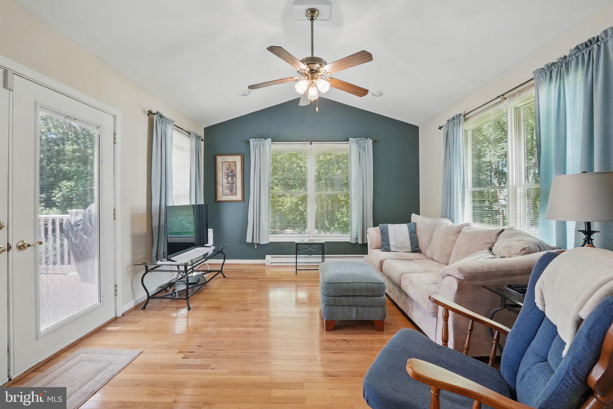 AQUIA HARBOUR - Residential