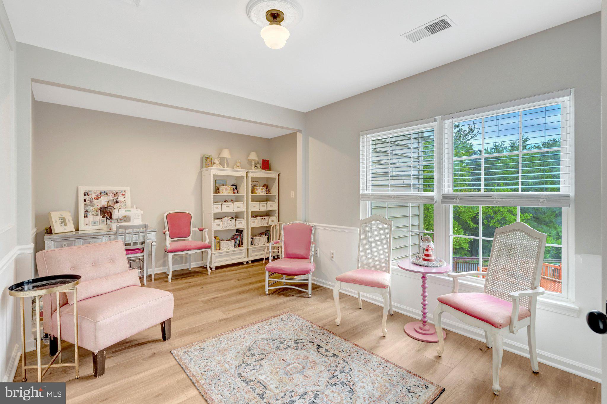 SOUTH RIDING - Residential
