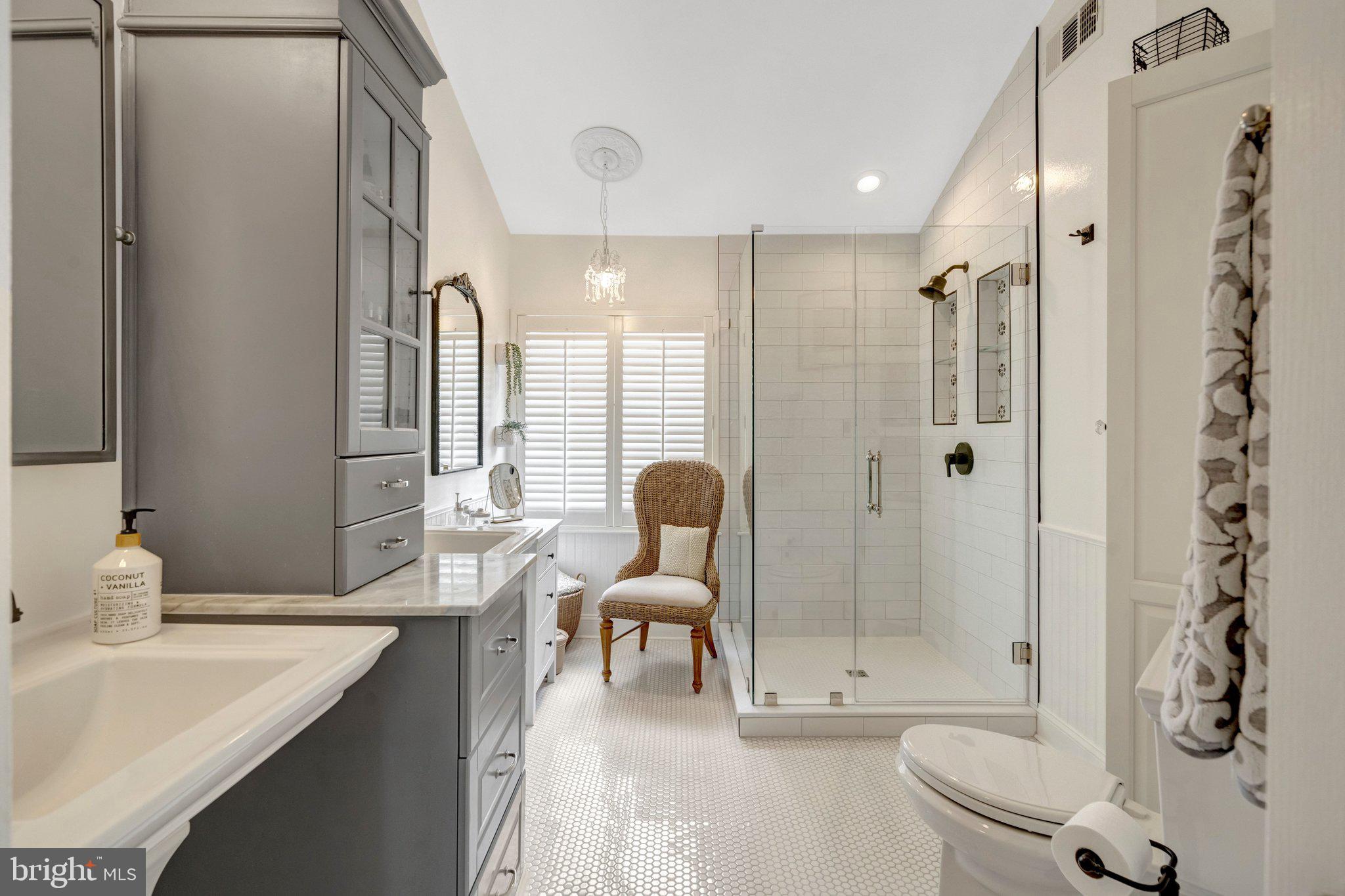 SOUTH RIDING - Residential
