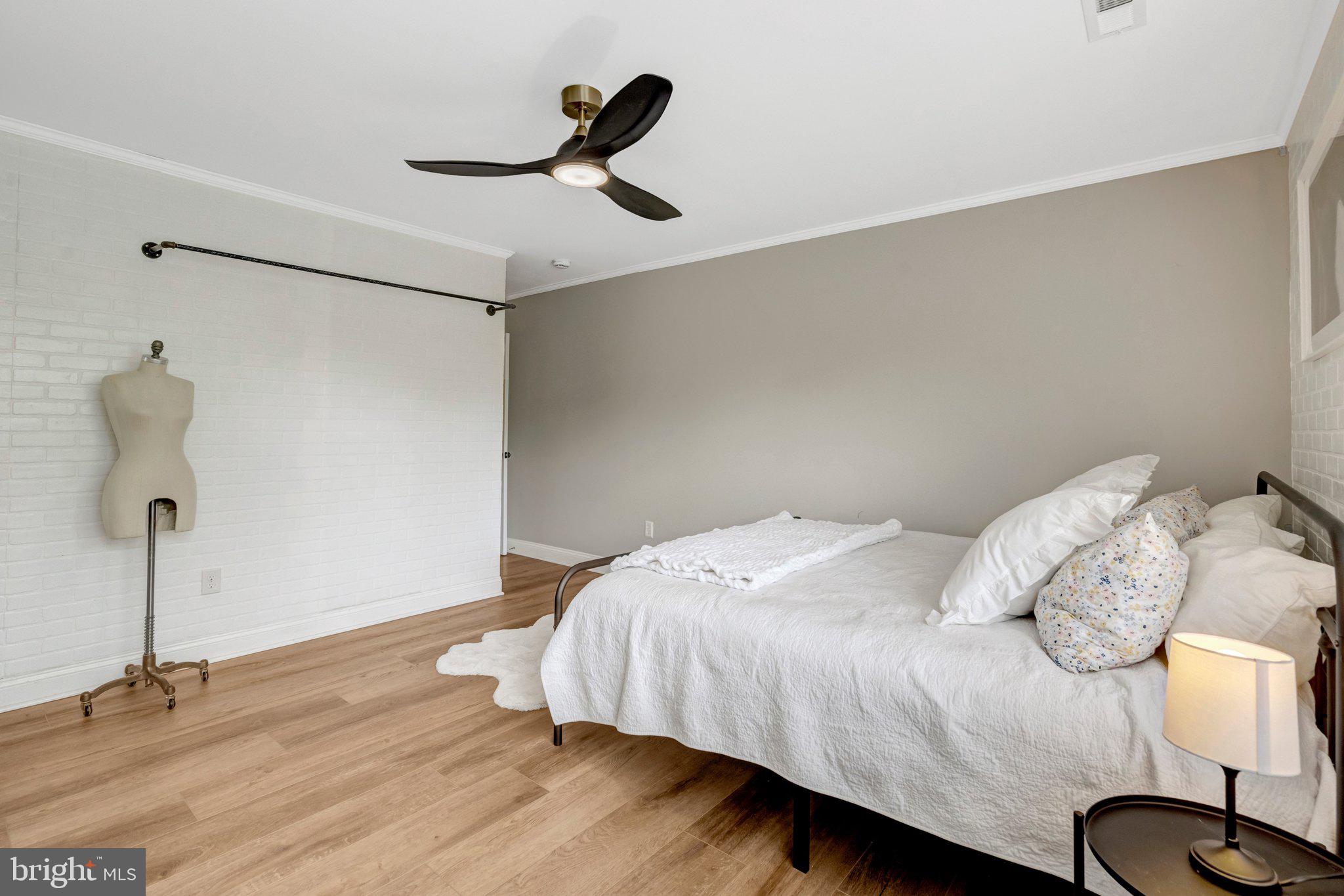 SOUTH RIDING - Residential