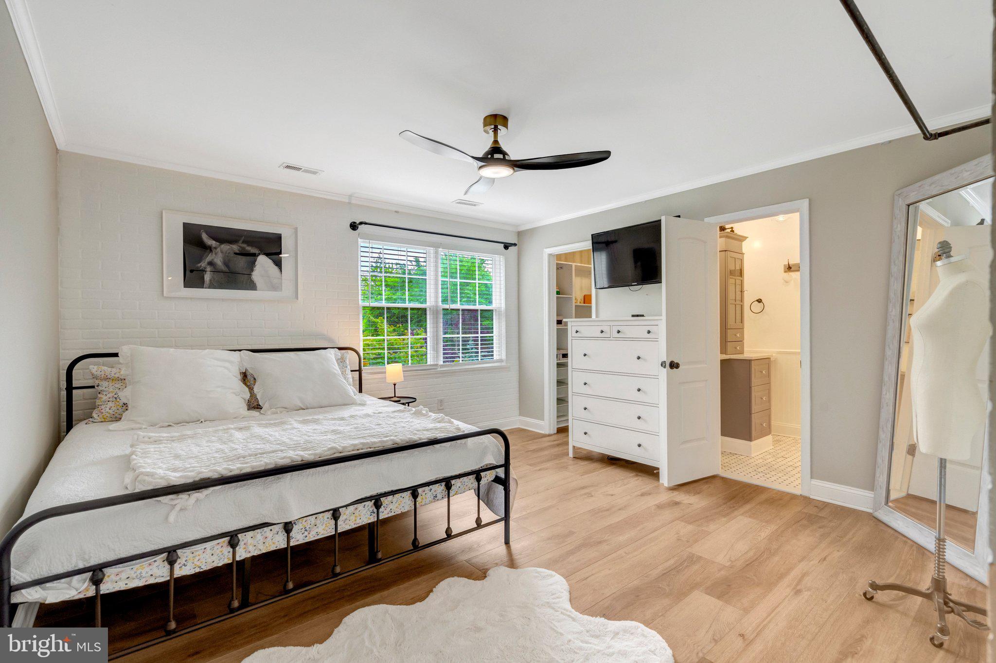 SOUTH RIDING - Residential