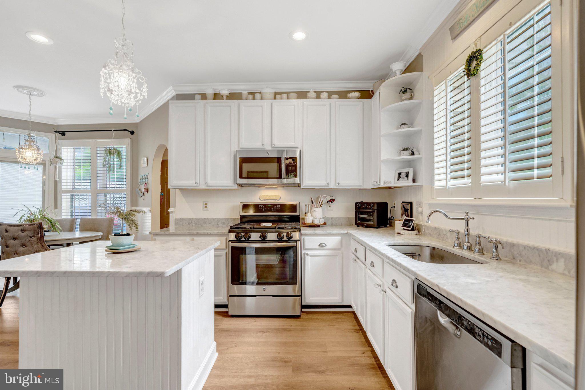 SOUTH RIDING - Residential