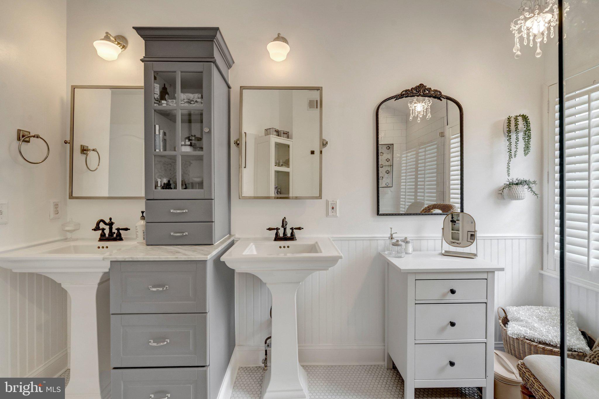 SOUTH RIDING - Residential