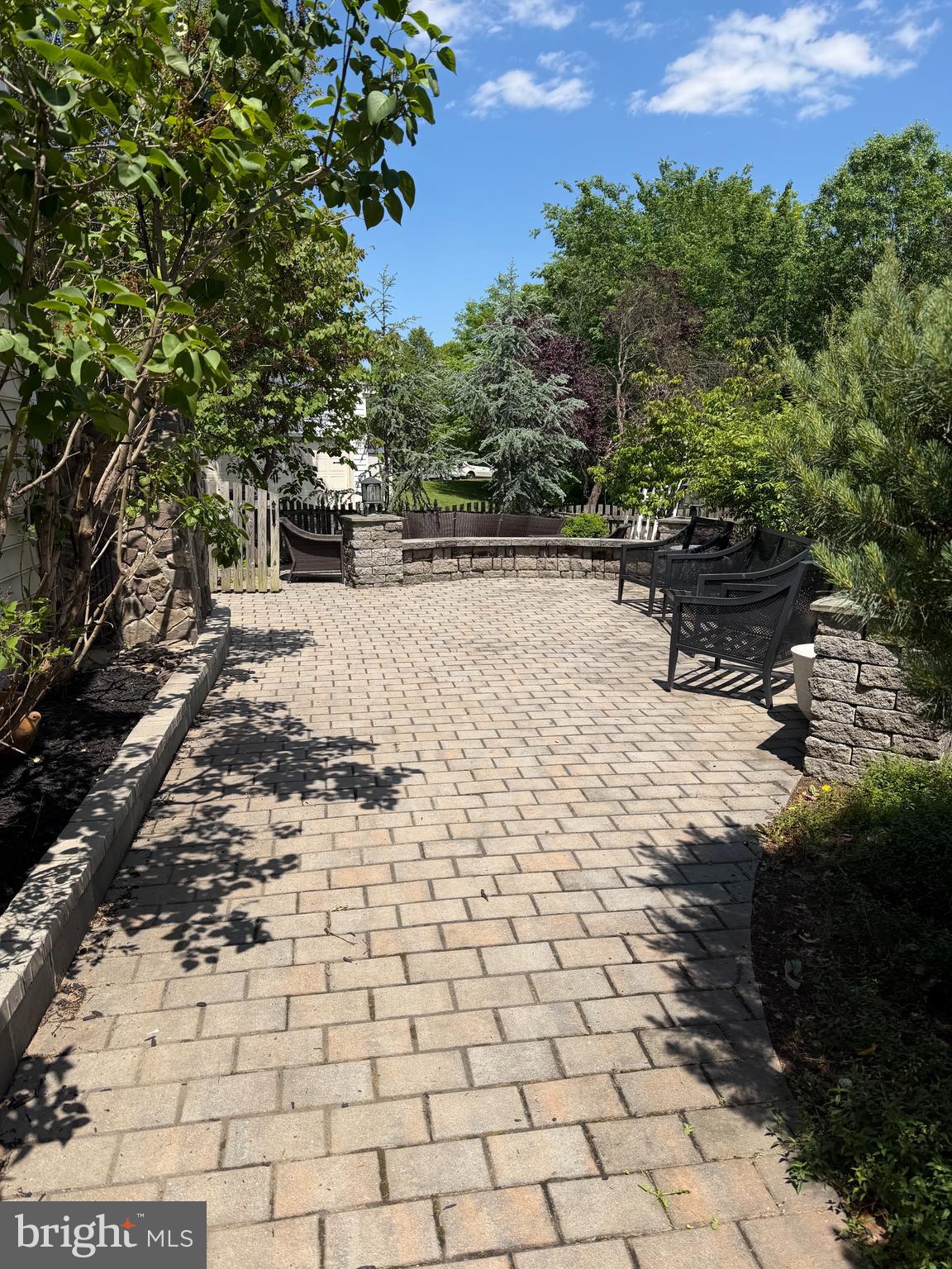 SOUTH RIDING - Residential