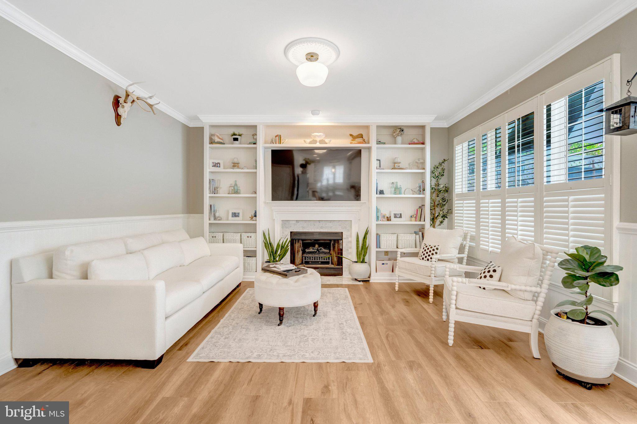 SOUTH RIDING - Residential