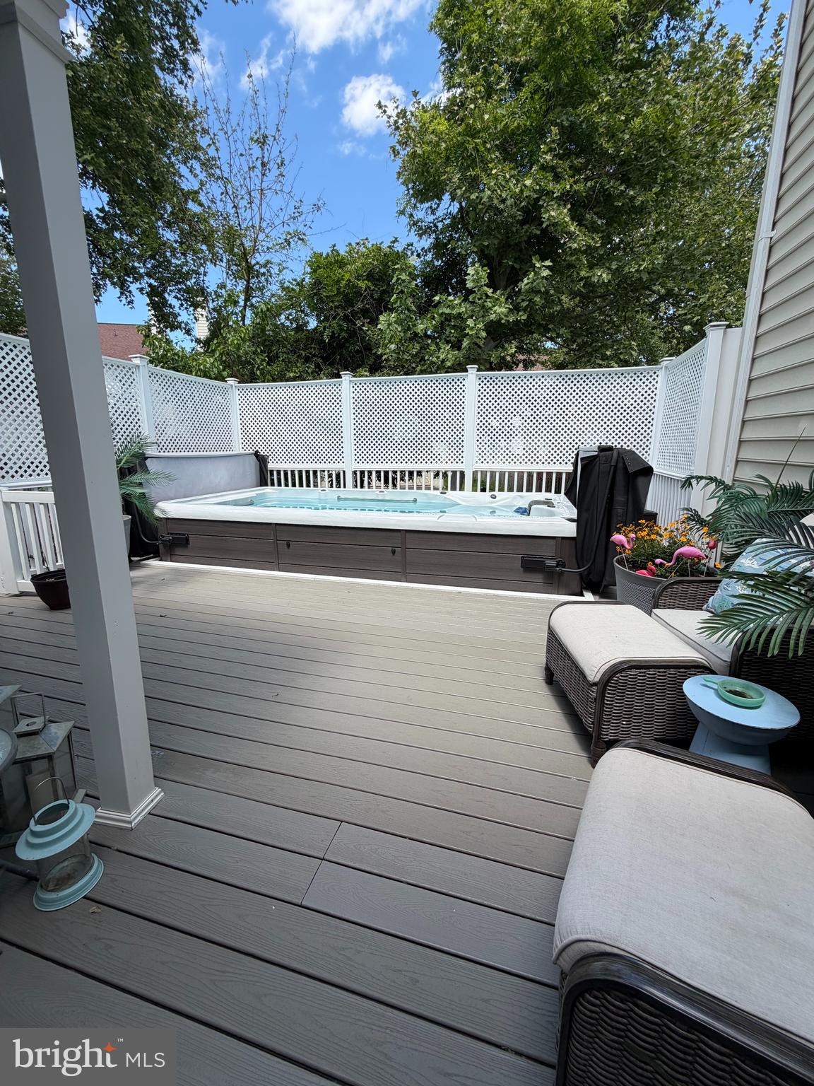 SOUTH RIDING - Residential