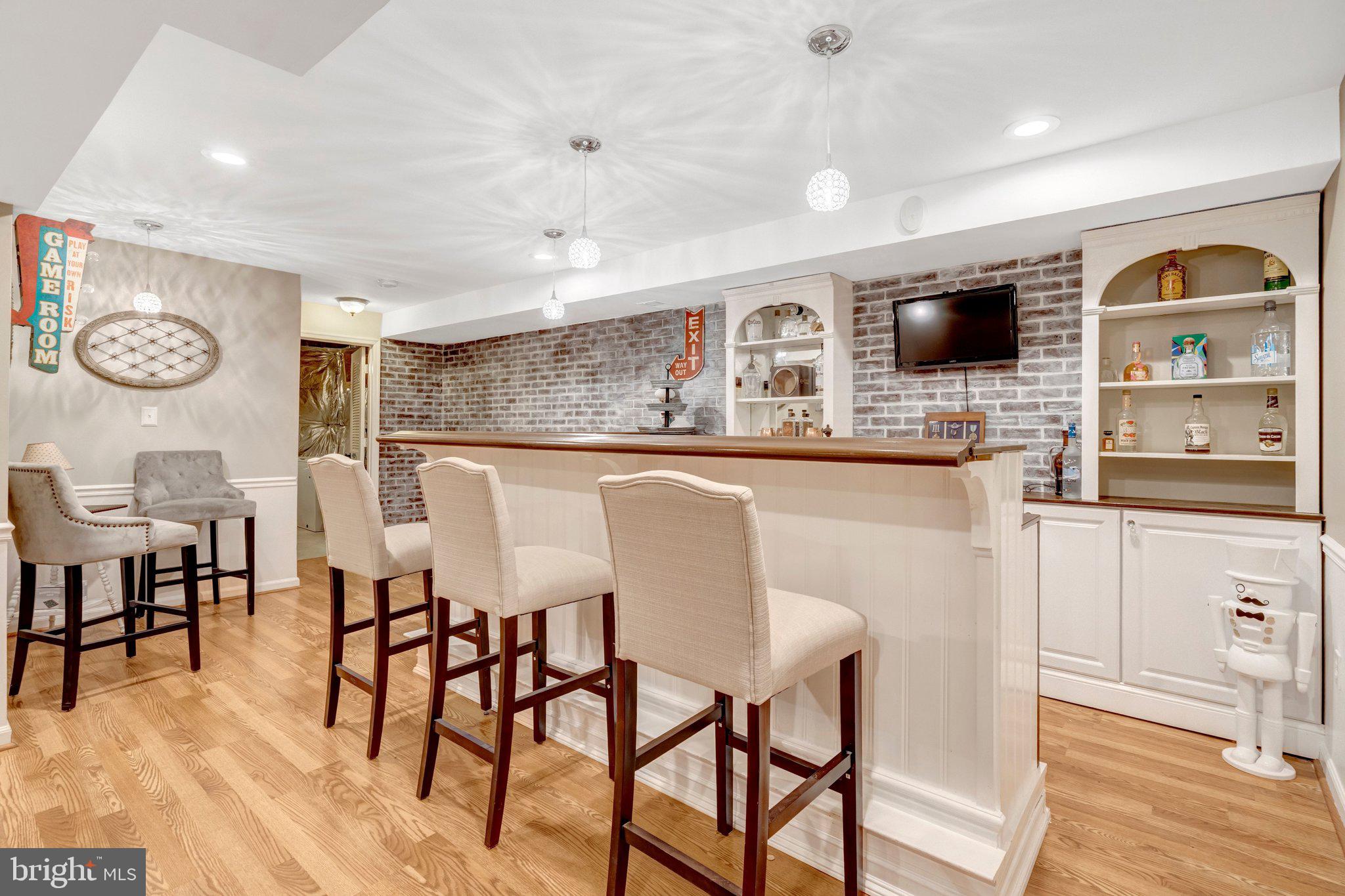 SOUTH RIDING - Residential