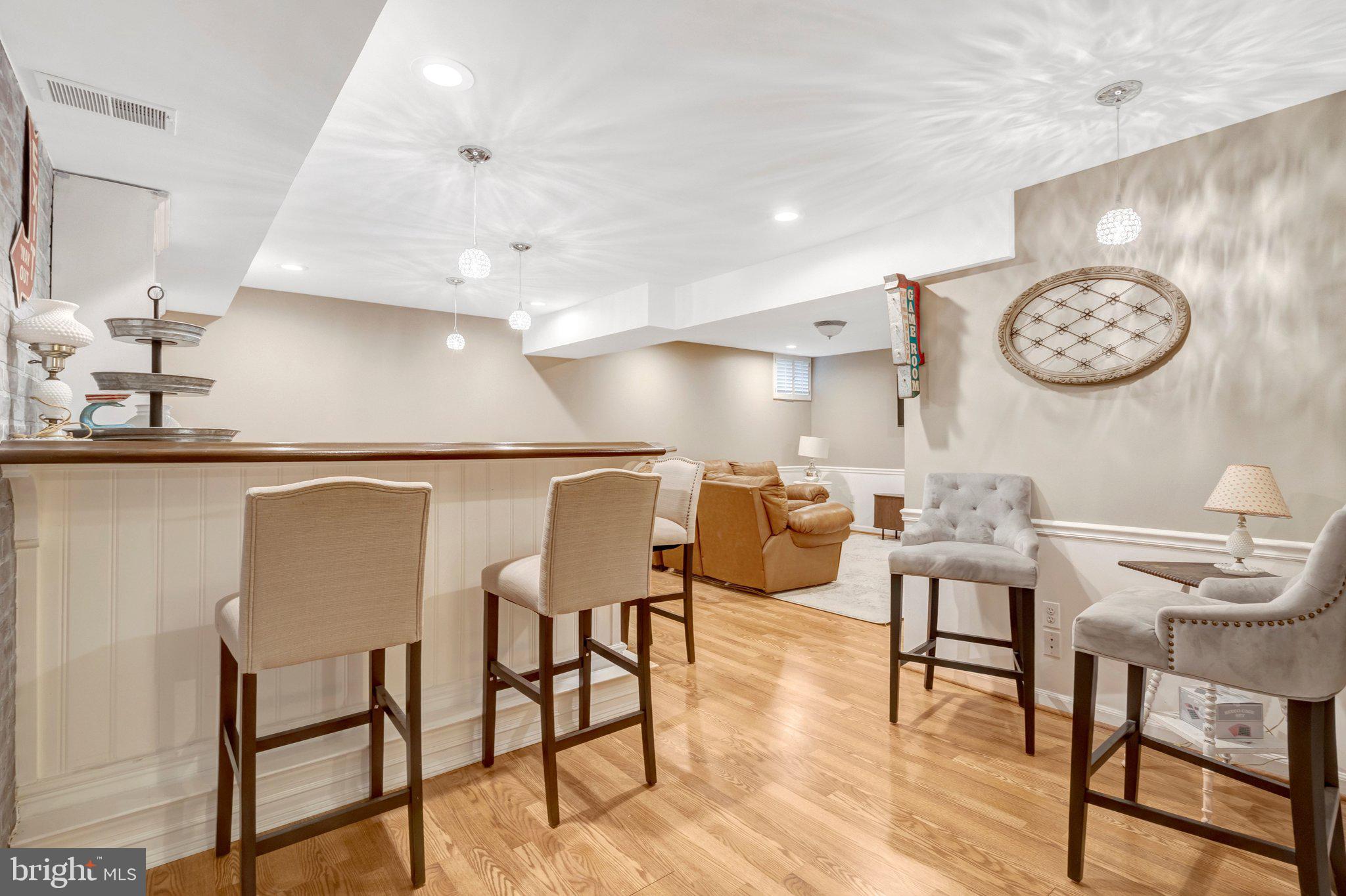 SOUTH RIDING - Residential