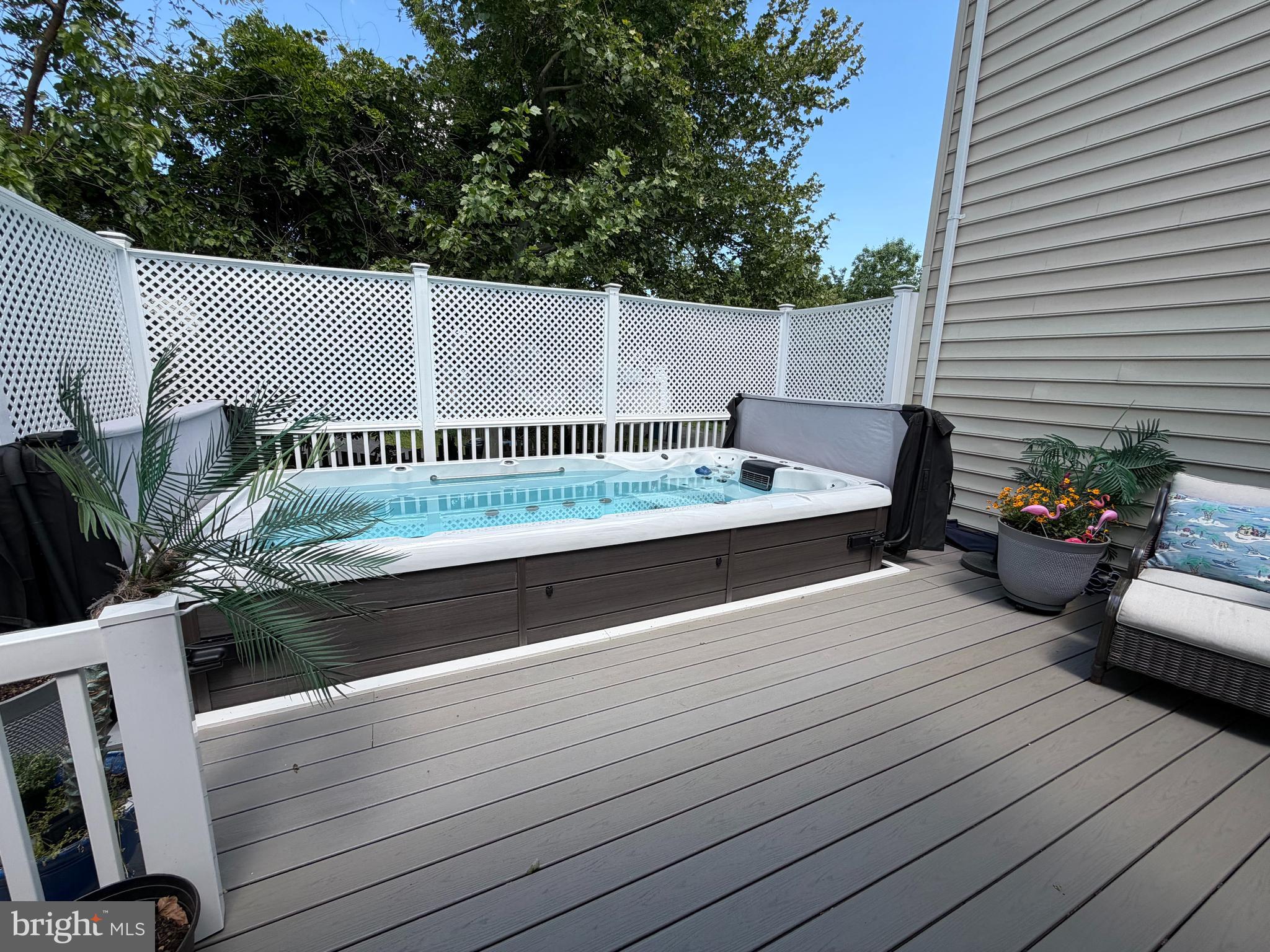 SOUTH RIDING - Residential