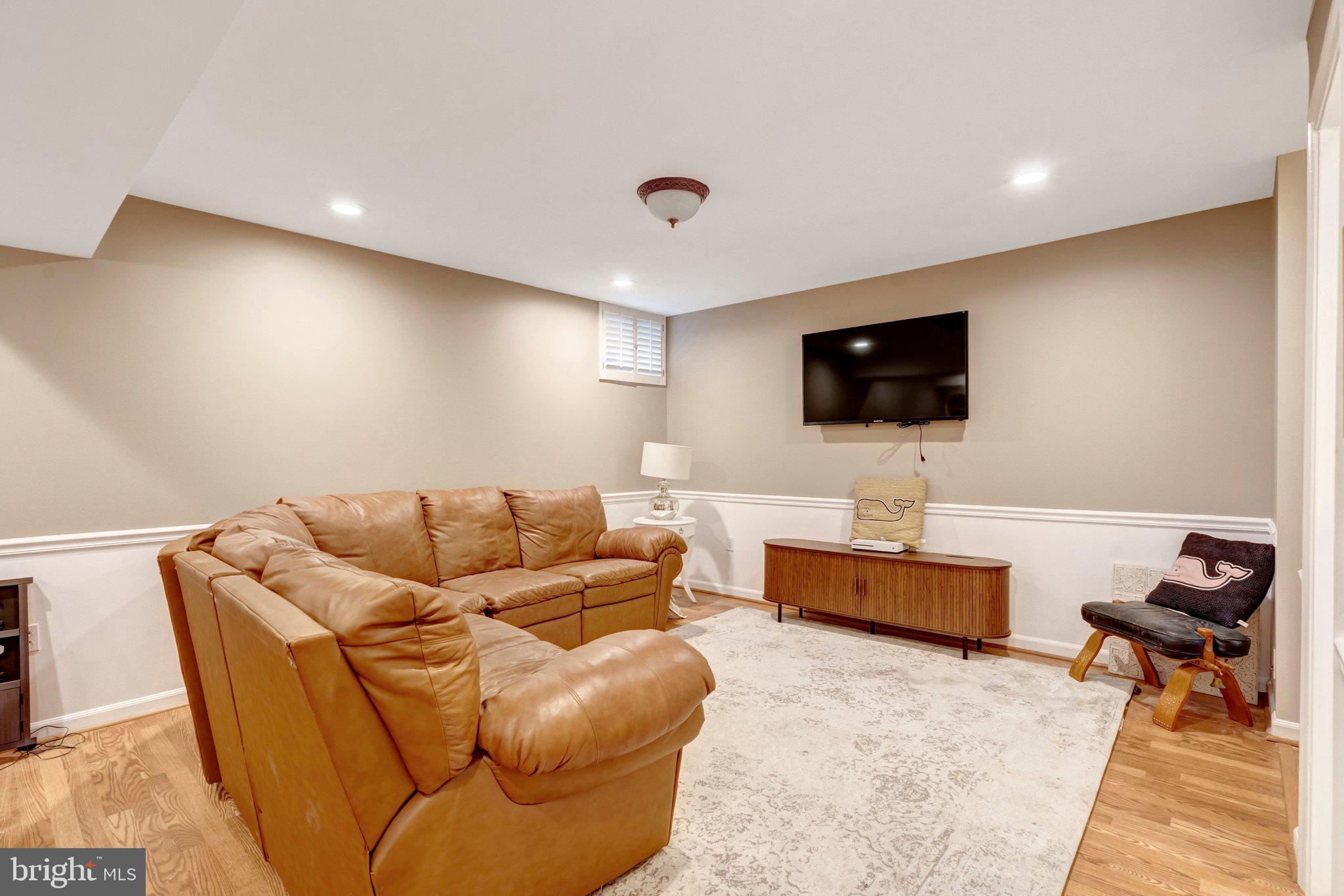 SOUTH RIDING - Residential