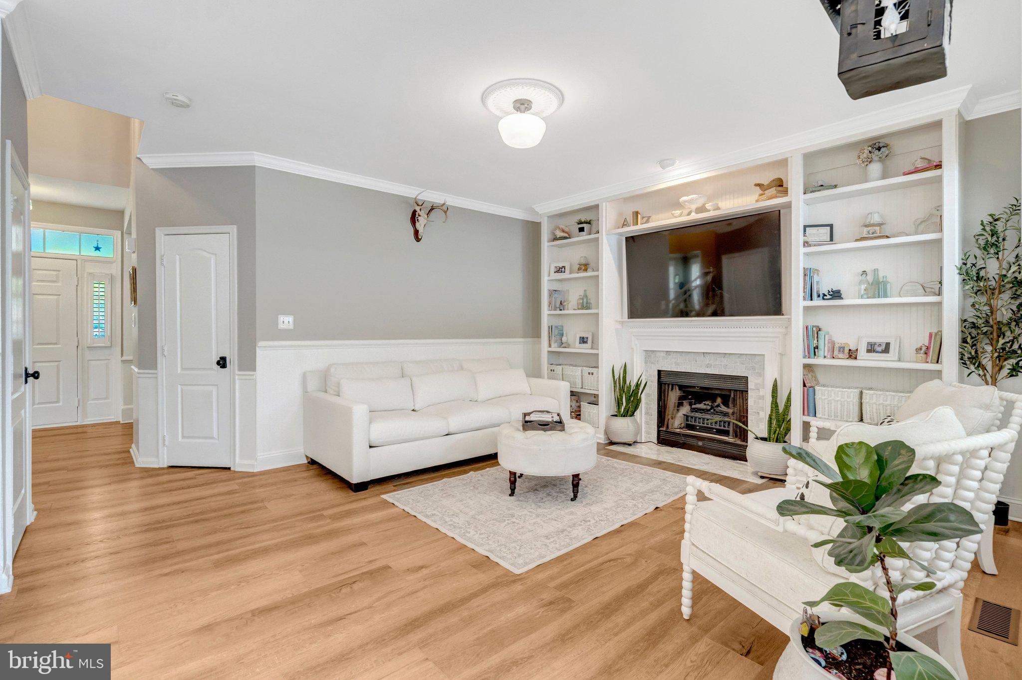 SOUTH RIDING - Residential