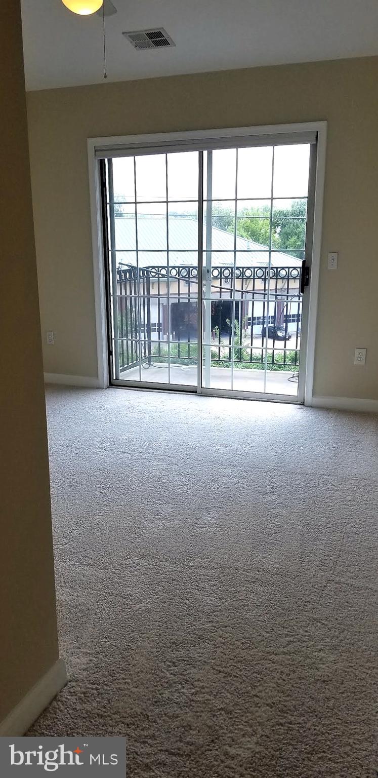 FALLS STATION - Residential