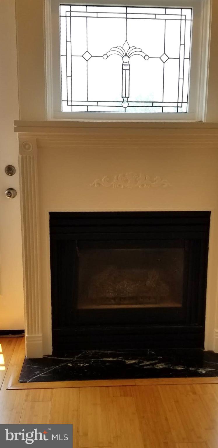 FALLS STATION - Residential