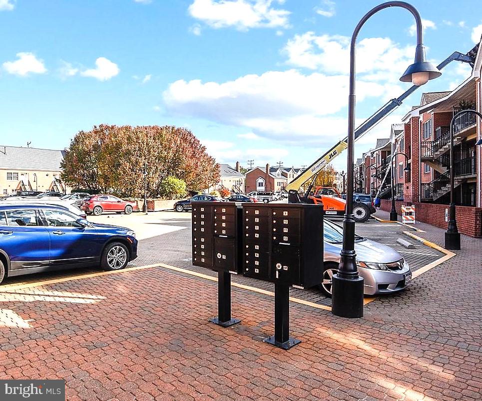 FALLS STATION - Residential