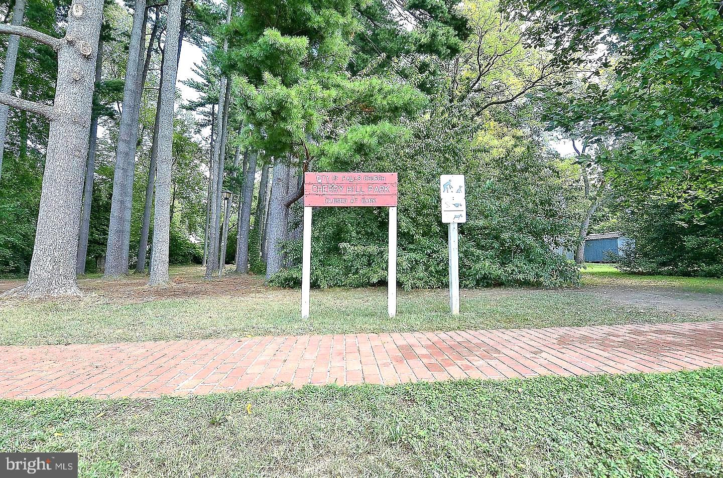 FALLS STATION - Residential