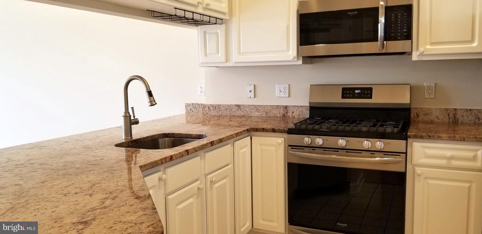 FALLS STATION - Residential