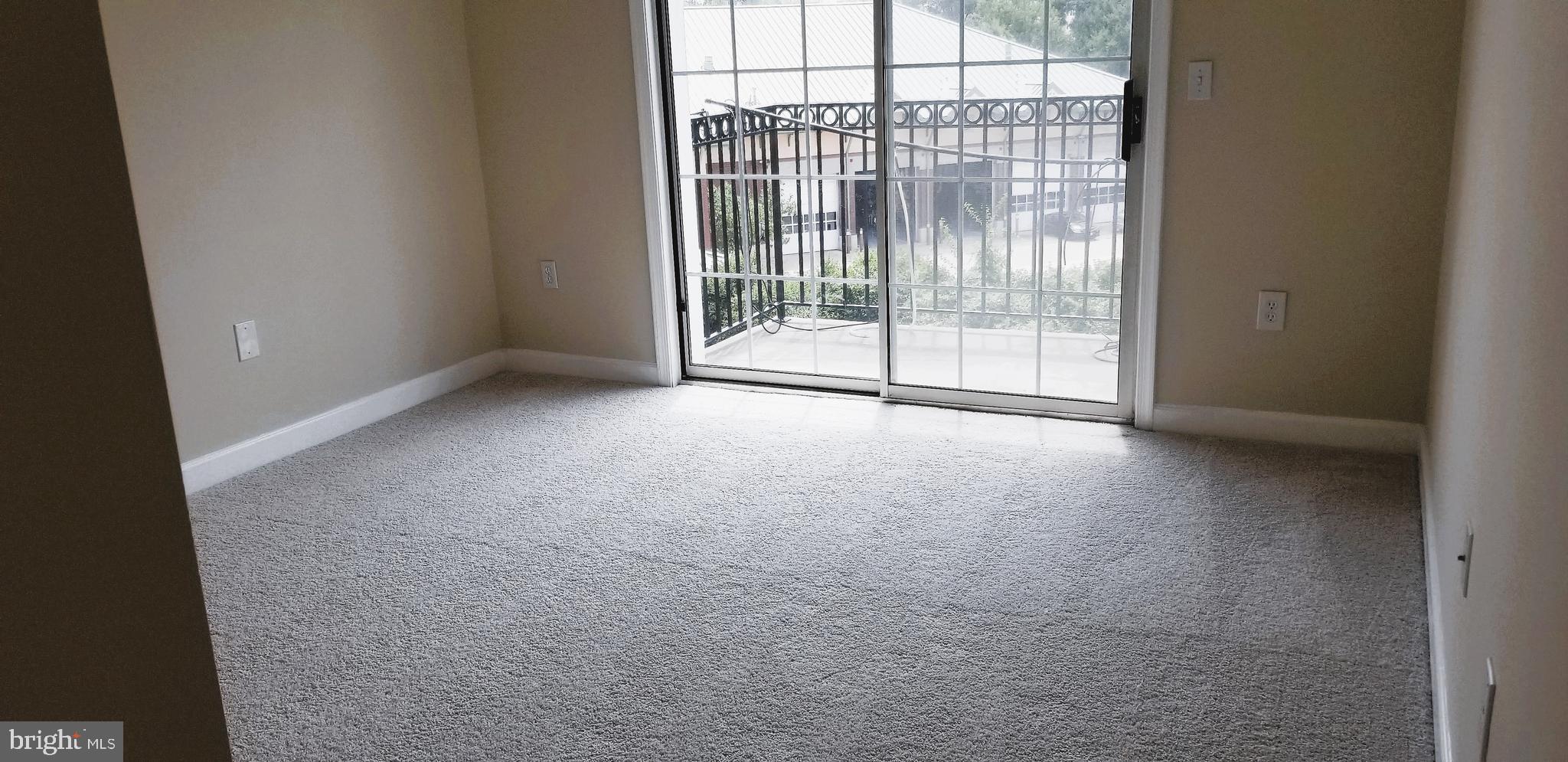 FALLS STATION - Residential