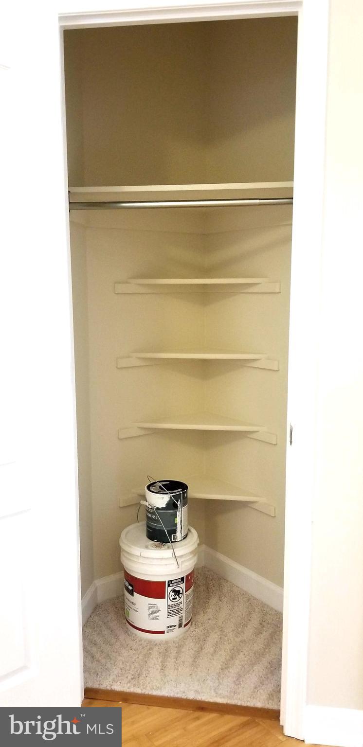 FALLS STATION - Residential