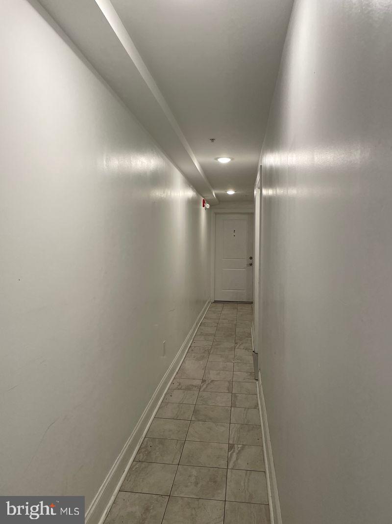 UNIVERSITY CITY - Residential Income