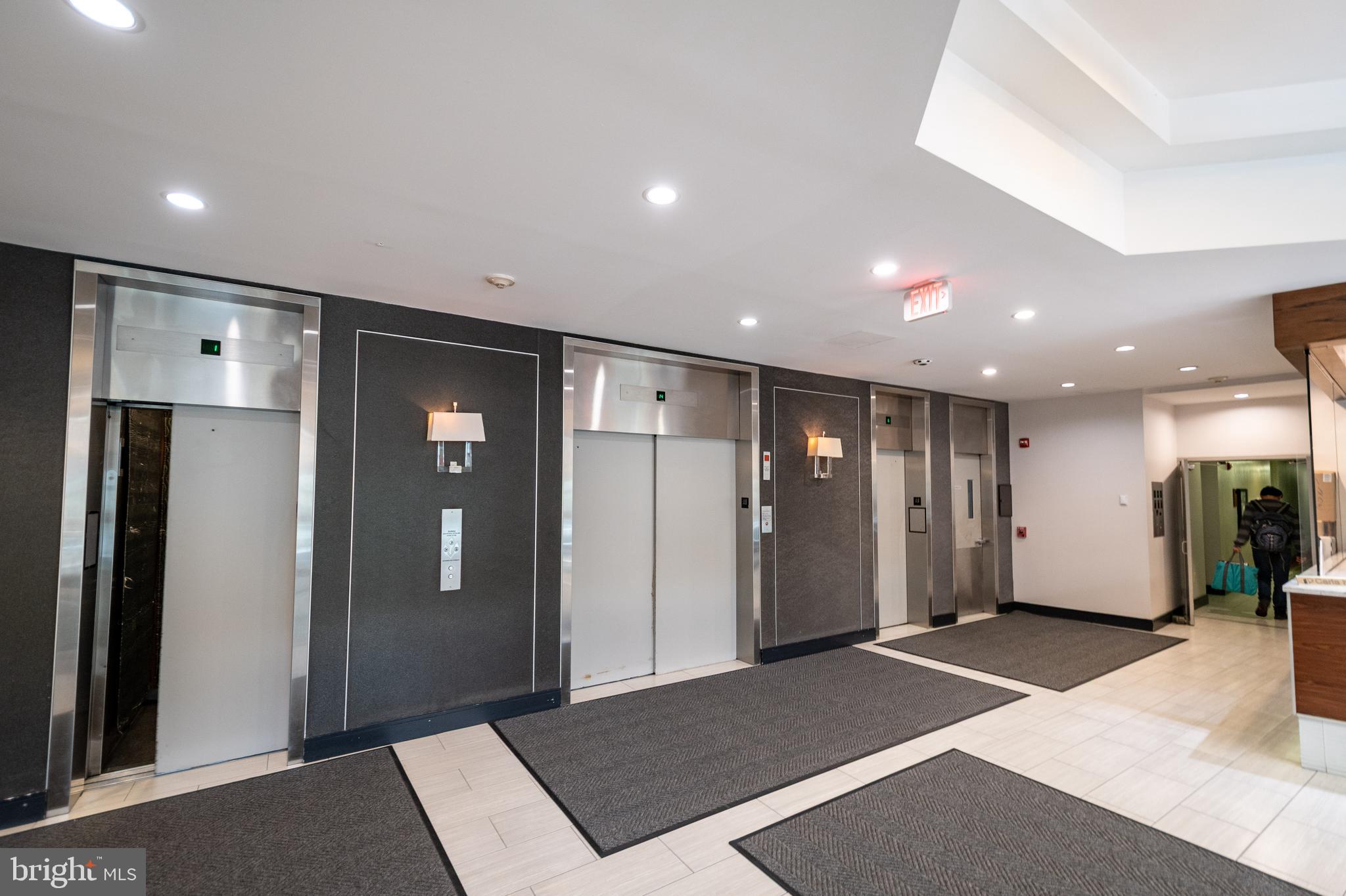 PARC EAST - Residential Lease