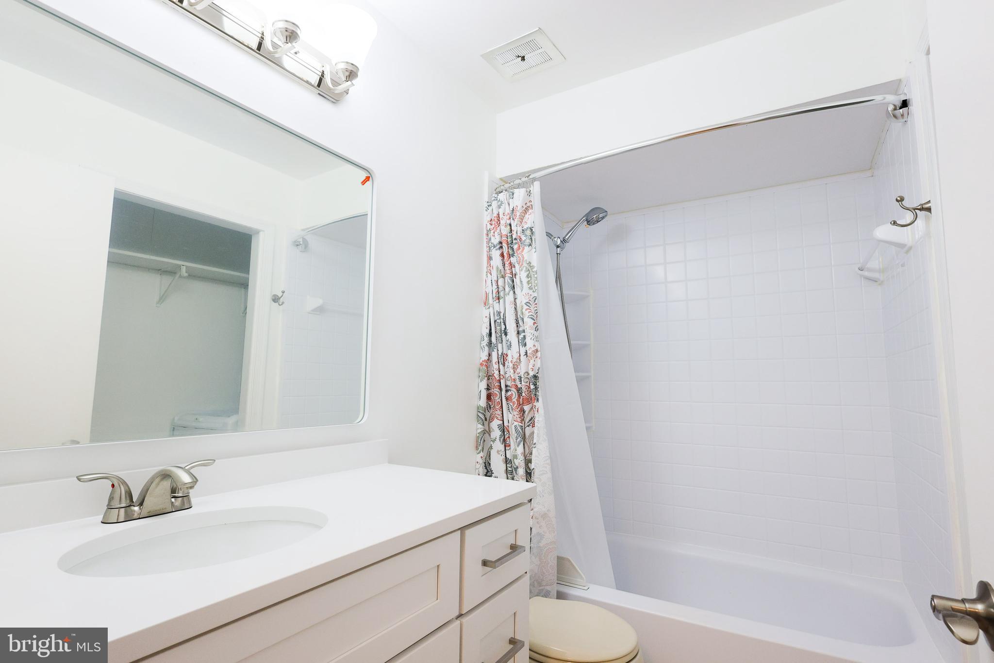 CARDINAL FOREST - Residential Lease