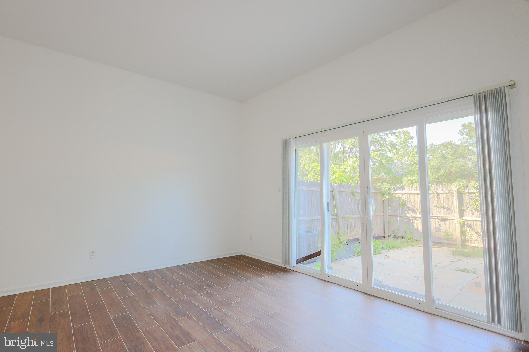 CARDINAL FOREST - Residential Lease