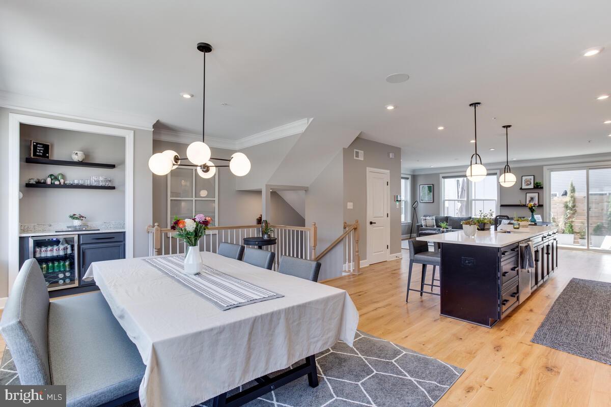 CAPITAL COURT - Residential Lease