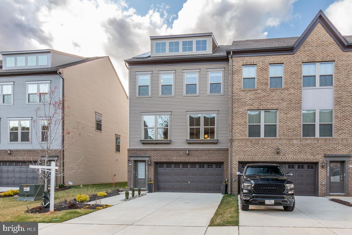 CAPITAL COURT - Residential Lease