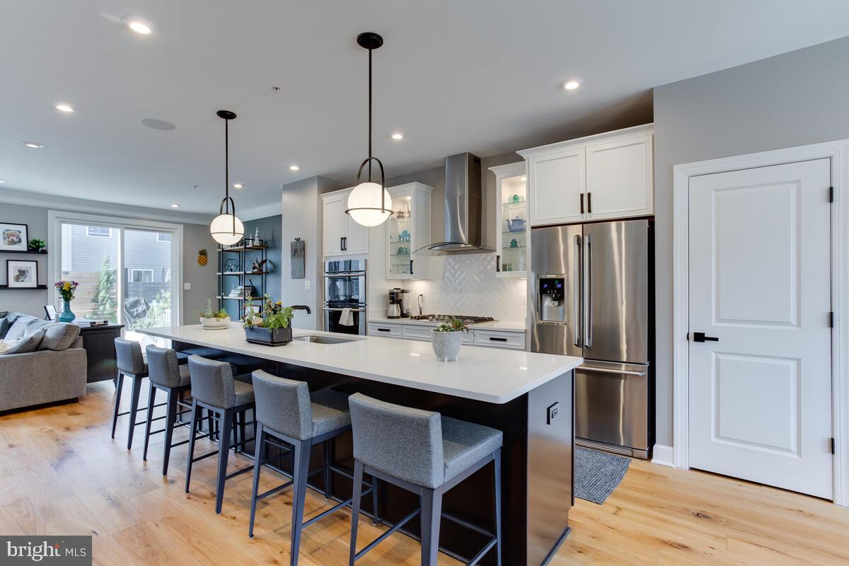 CAPITAL COURT - Residential Lease