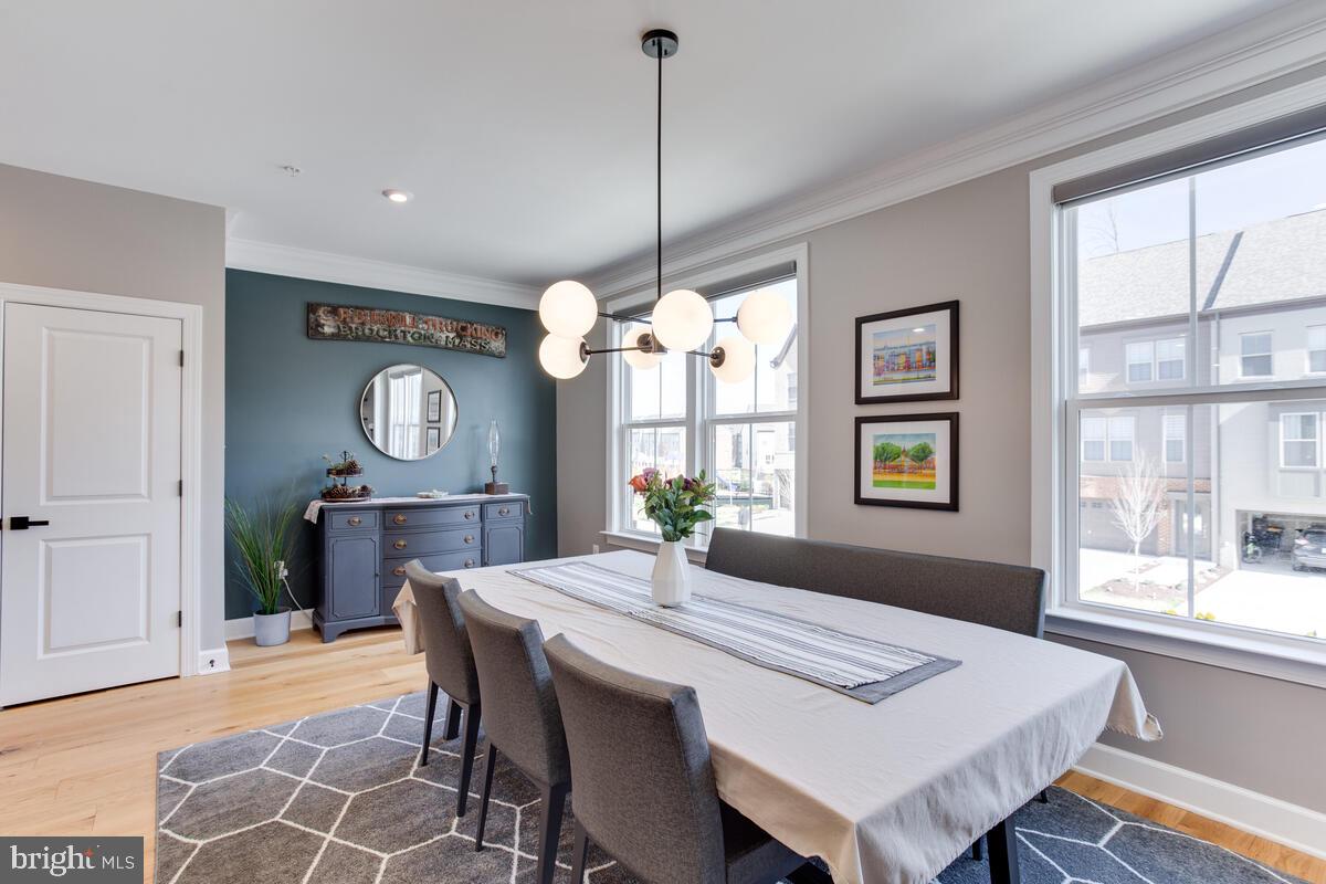 CAPITAL COURT - Residential Lease