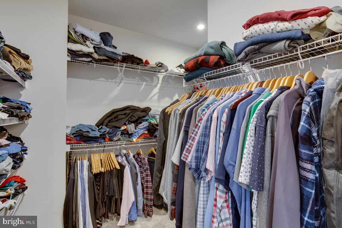 CAPITAL COURT - Residential Lease