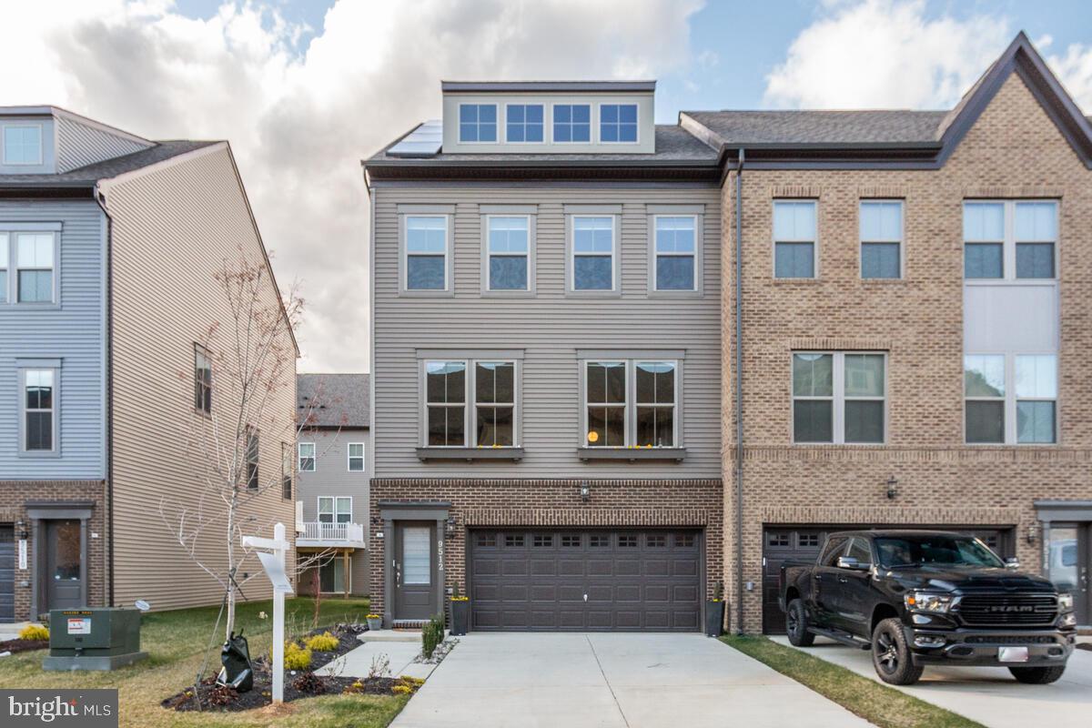 CAPITAL COURT - Residential Lease