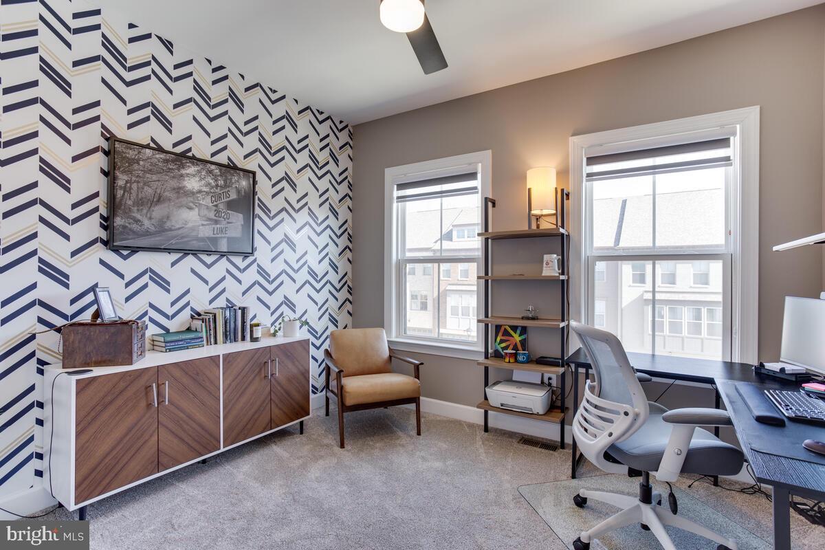 CAPITAL COURT - Residential Lease