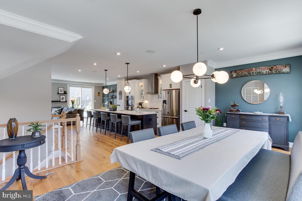 CAPITAL COURT - Residential Lease