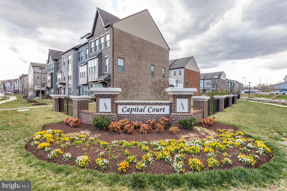 CAPITAL COURT - Residential Lease