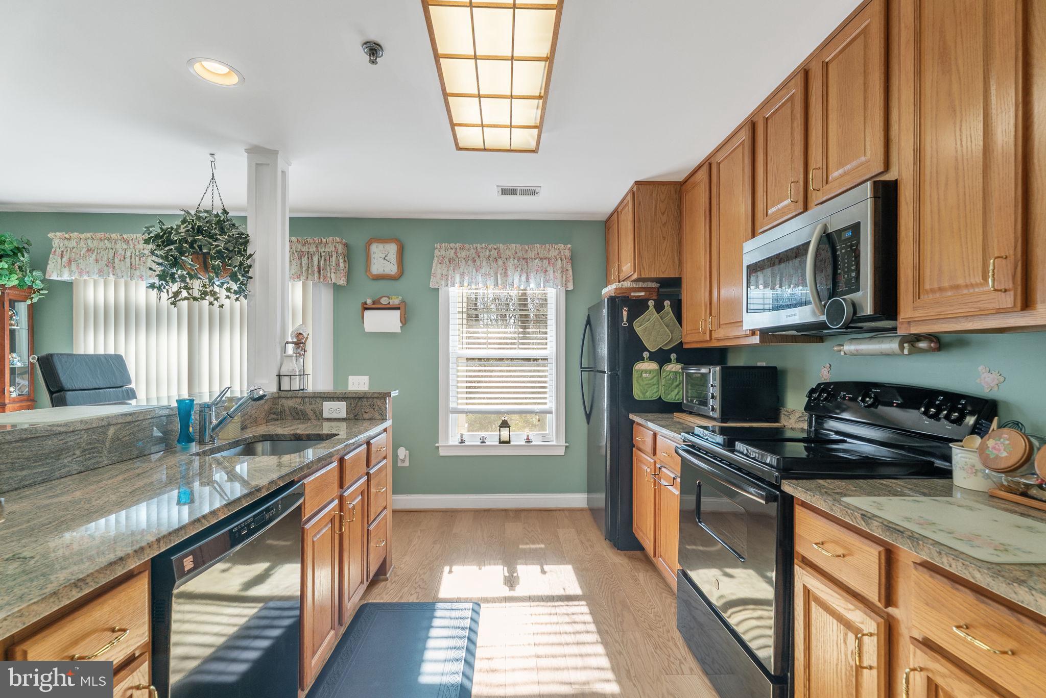 MEADOW RIDGE VILLAS CODM - Residential