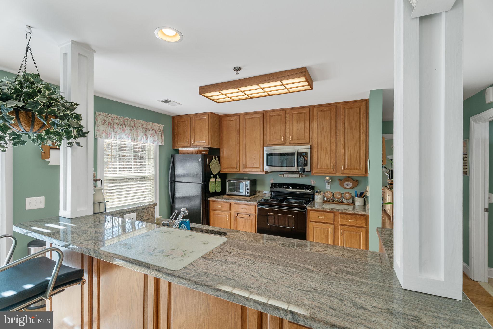 MEADOW RIDGE VILLAS CODM - Residential