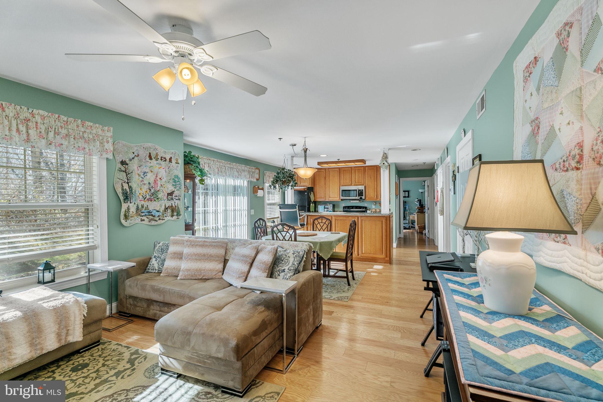 MEADOW RIDGE VILLAS CODM - Residential