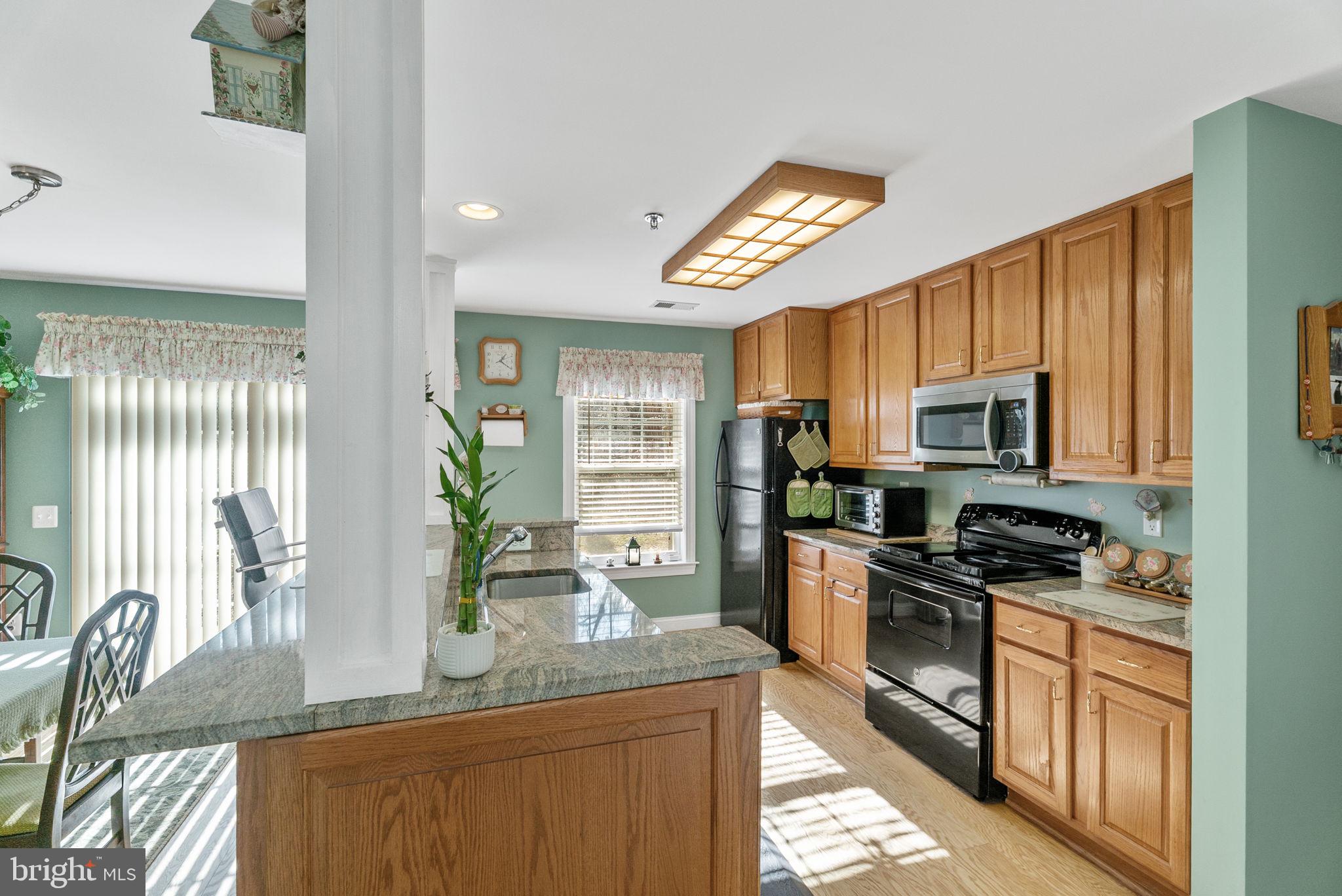 MEADOW RIDGE VILLAS CODM - Residential