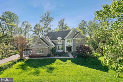 1834 ELGIN DRIVE VIENNA VA 22182
