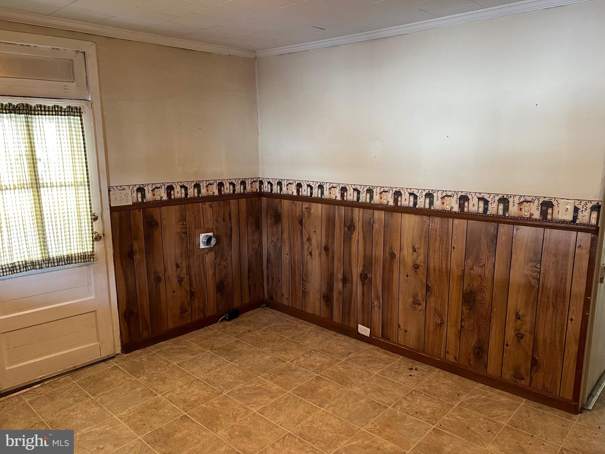 325 and 327 HOOD STREET