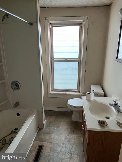 Tiny photo for 325 Hood St, CHAMBERSBURG, PA 17201 (MLS # PAFL2032666)