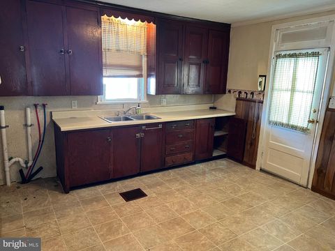 Tiny photo for 325 Hood St, CHAMBERSBURG, PA 17201 (MLS # PAFL2032666)