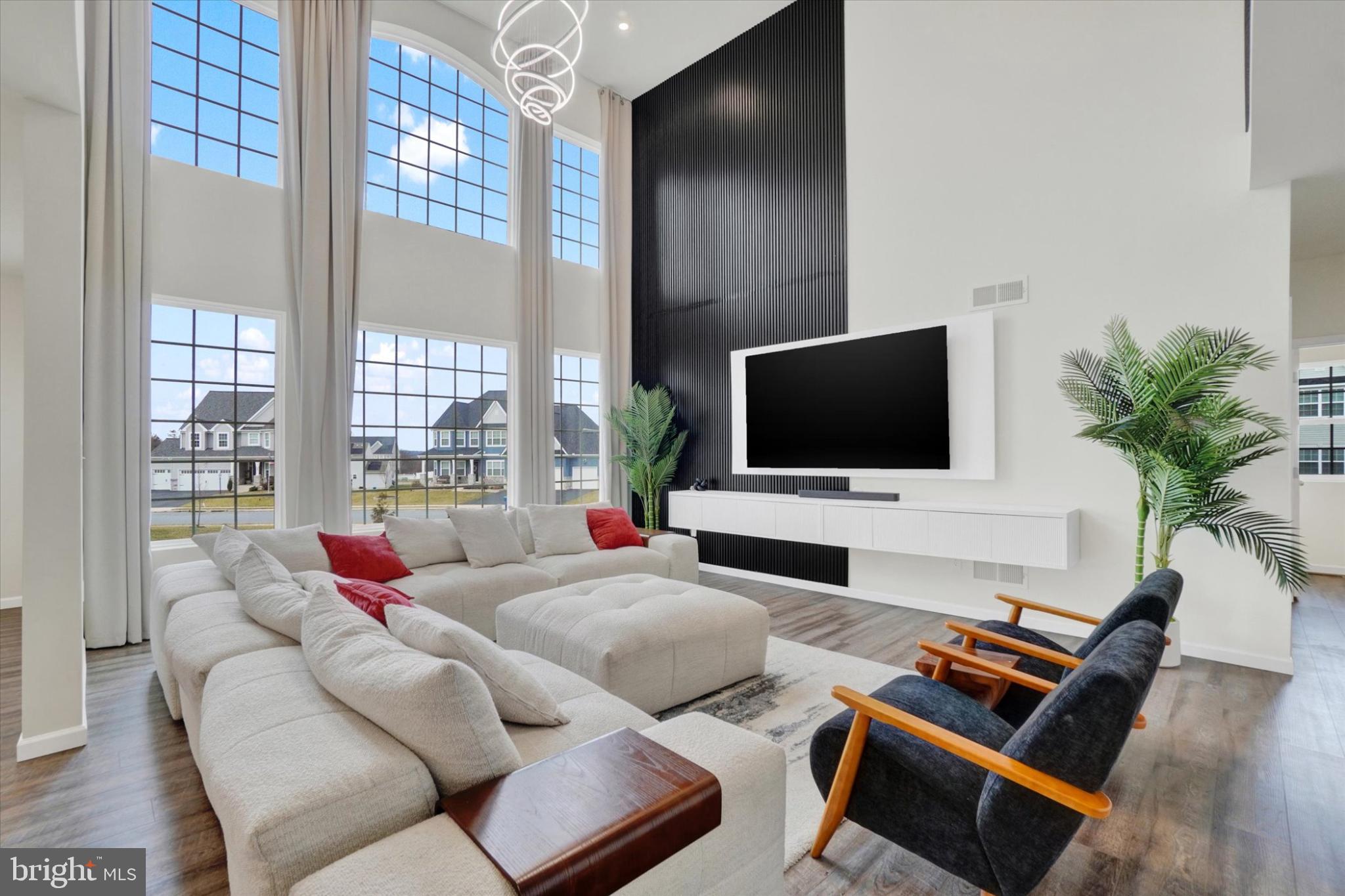 ROLLING MEADOWS - Residential