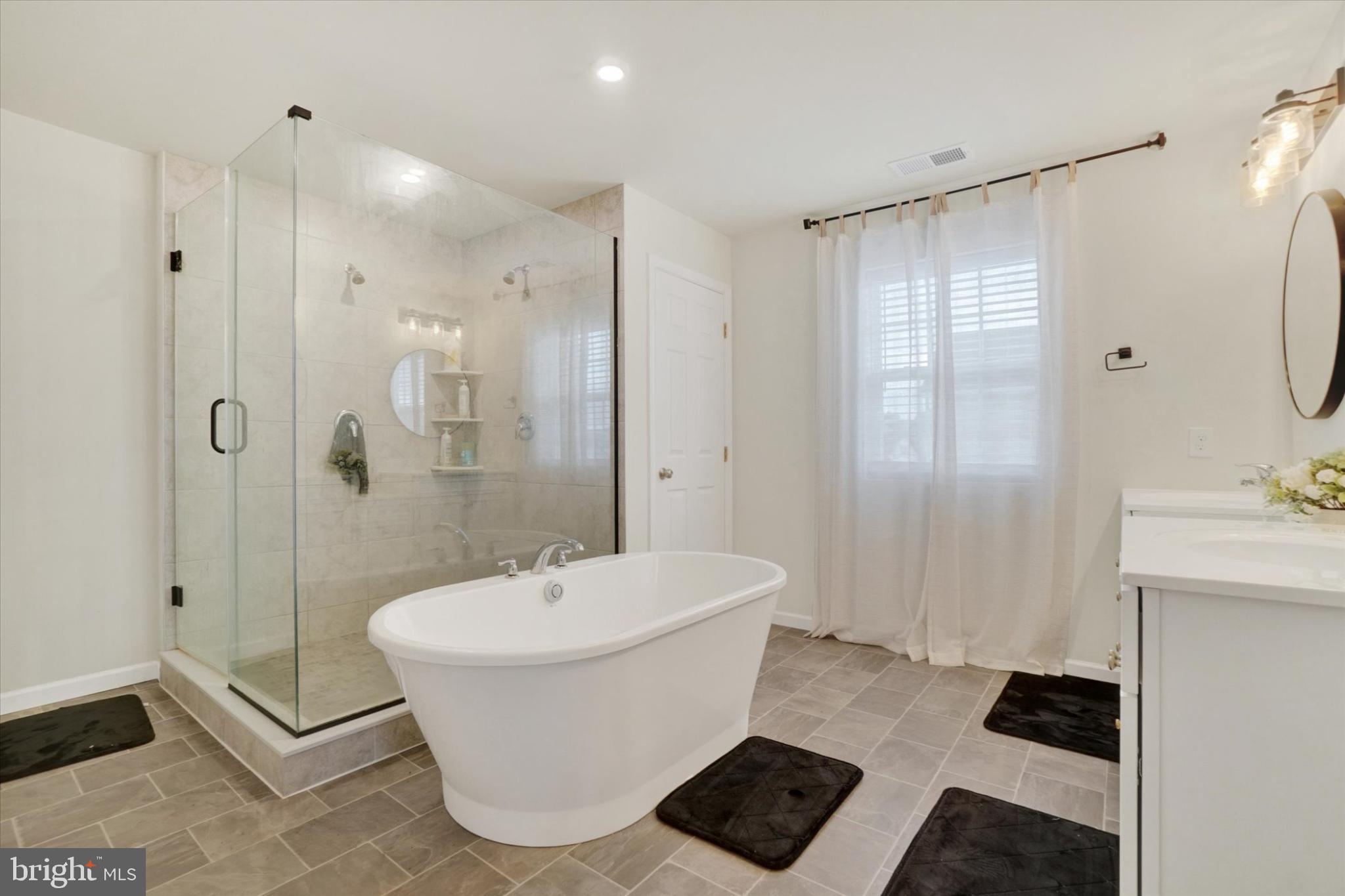 ROLLING MEADOWS - Residential