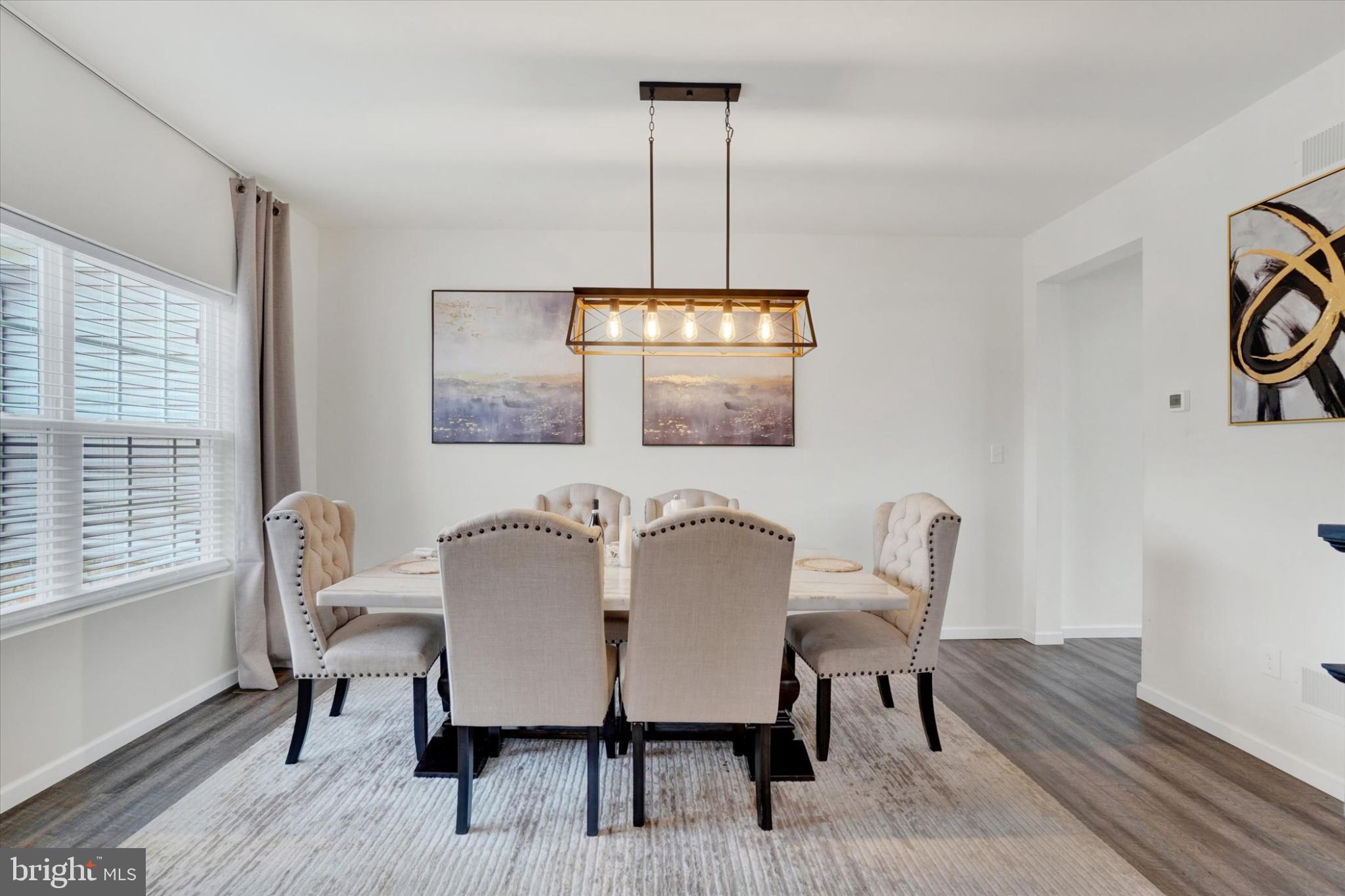 ROLLING MEADOWS - Residential