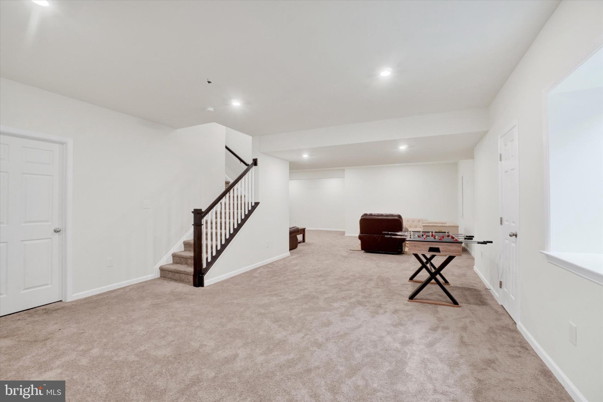 ROLLING MEADOWS - Residential