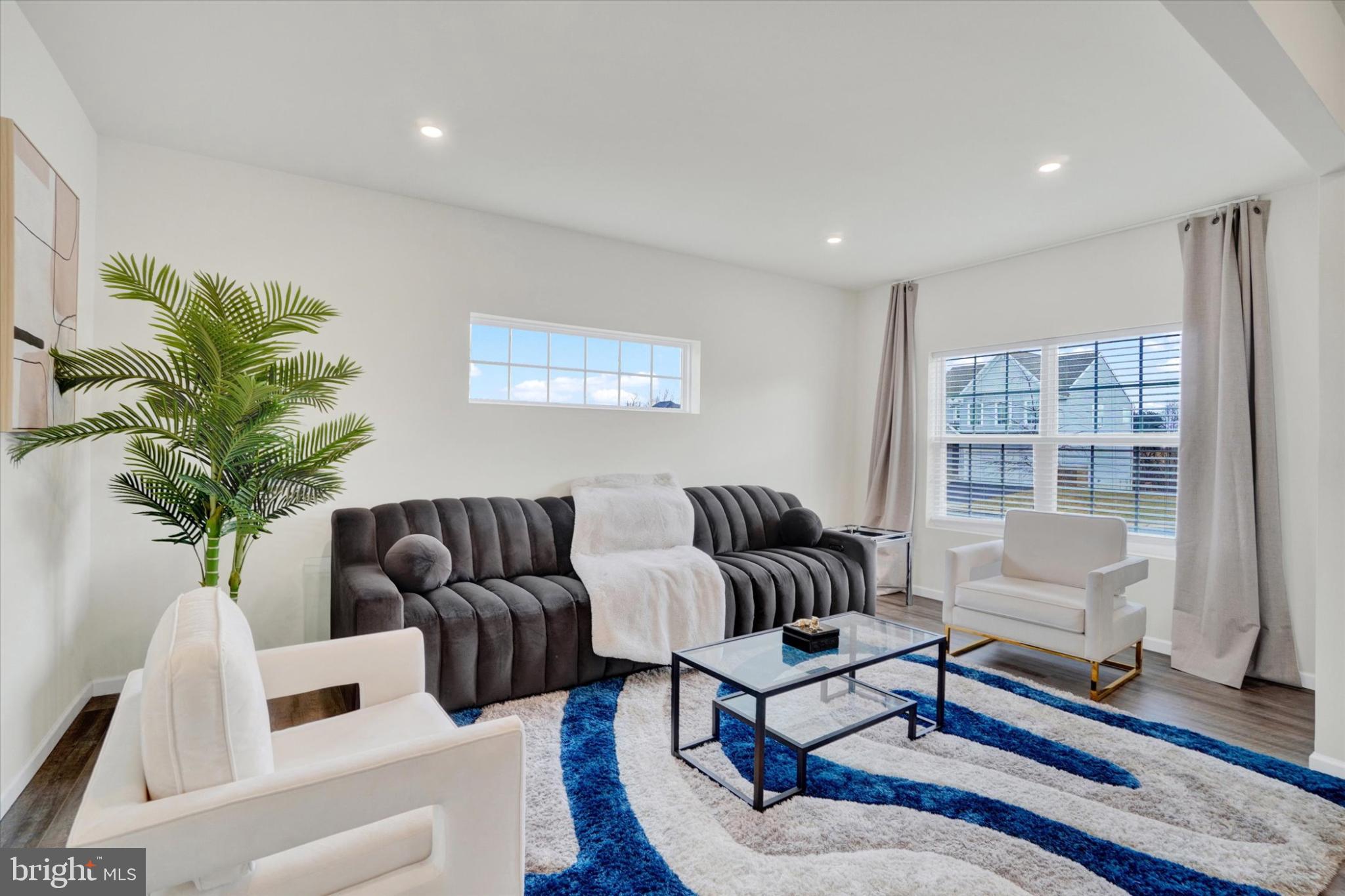 ROLLING MEADOWS - Residential